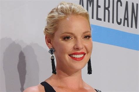 Katherine Heigl shares topless photo from State of Affairs set